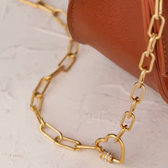 MICHELA LINK HEART NECKLACE