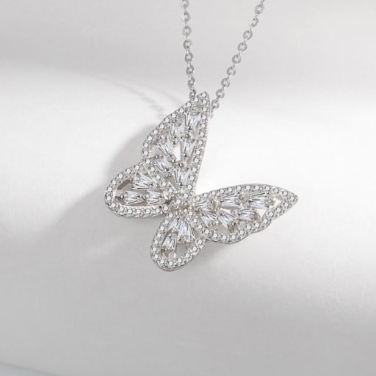 SAVINA STERLING SILVER BLING BUTTERFLY NECKLACE