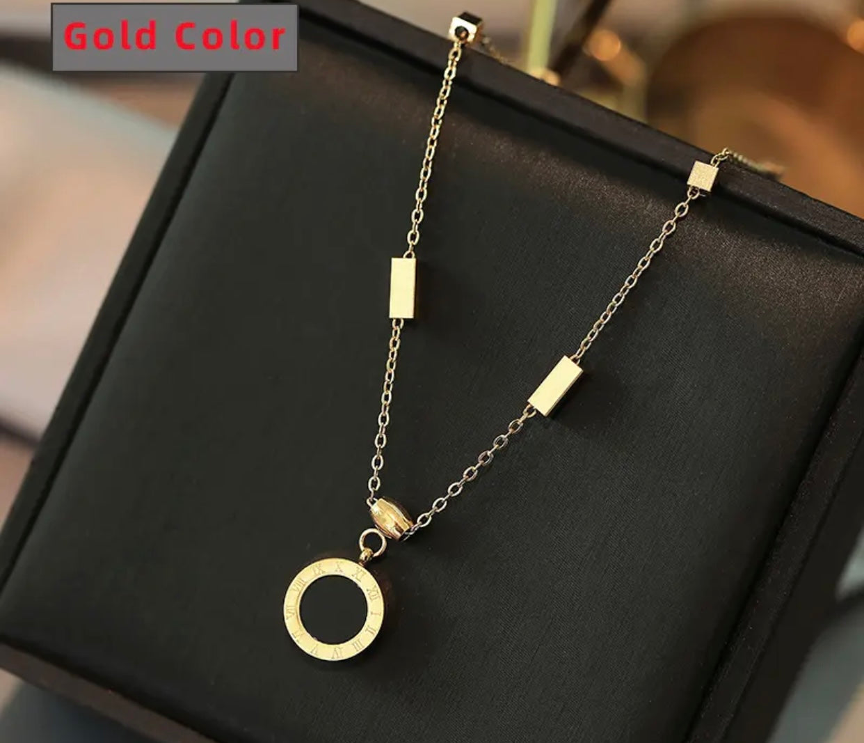 BELLA ROMAN NUMERAL LINK CHAIN NECKLACE