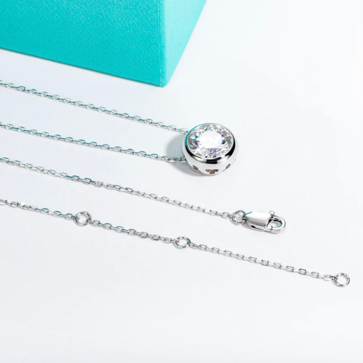 ADELINA STERLING SILVER MOISSANITE PENDENT NECKLACE