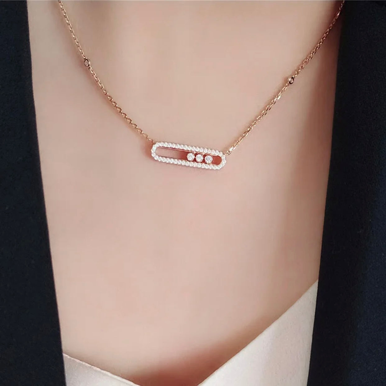 ACANTHA STERLING SILVER 3 DIAMONDS NECKLACE