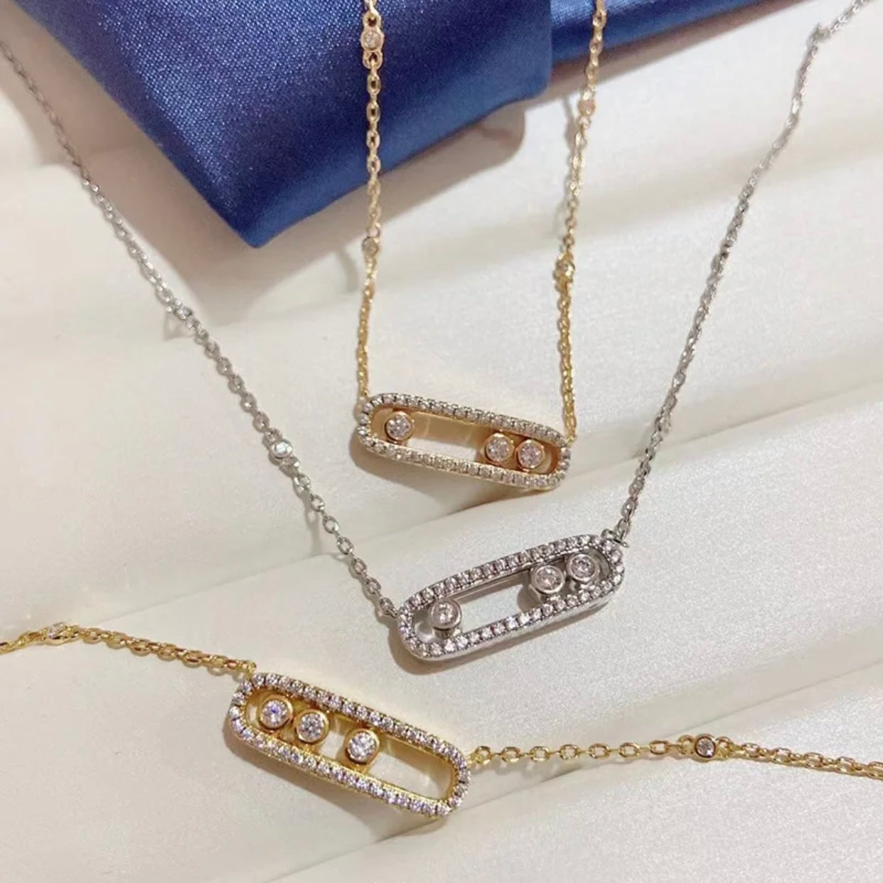 ACANTHA STERLING SILVER 3 DIAMONDS NECKLACE