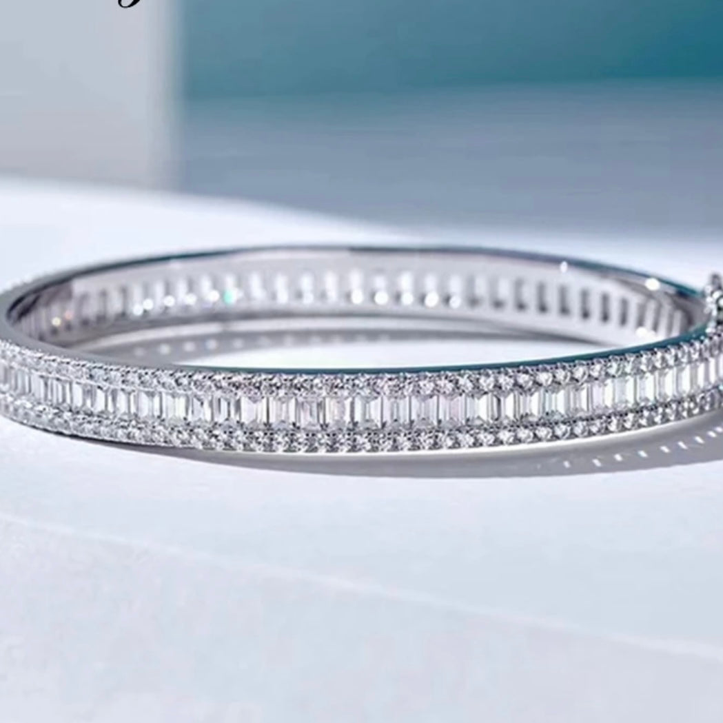 GIADA STERLING SILVER MOISSANITE DIAMOND BANGLE BRACELET