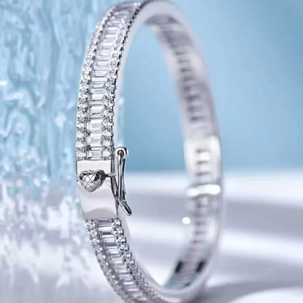 GIADA STERLING SILVER MOISSANITE DIAMOND BANGLE BRACELET