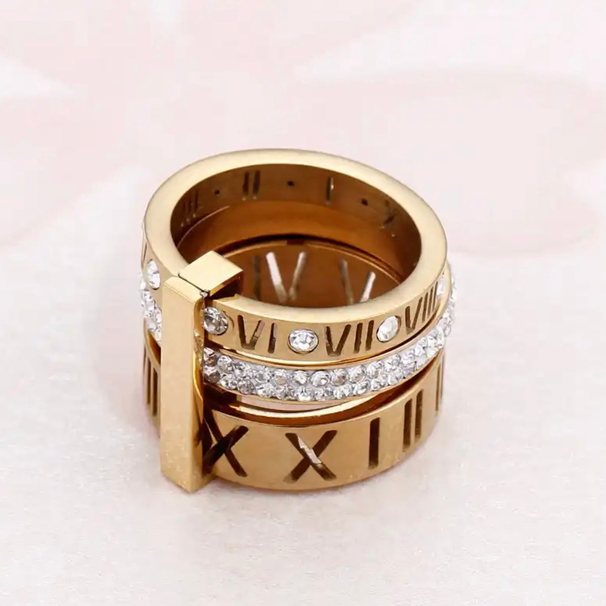 KORE ROMAN NUMERAL STACKABLE RING