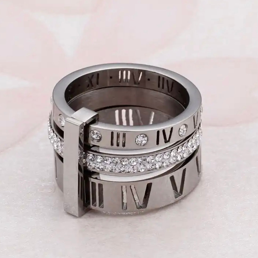 KORE ROMAN NUMERAL STACKABLE RING
