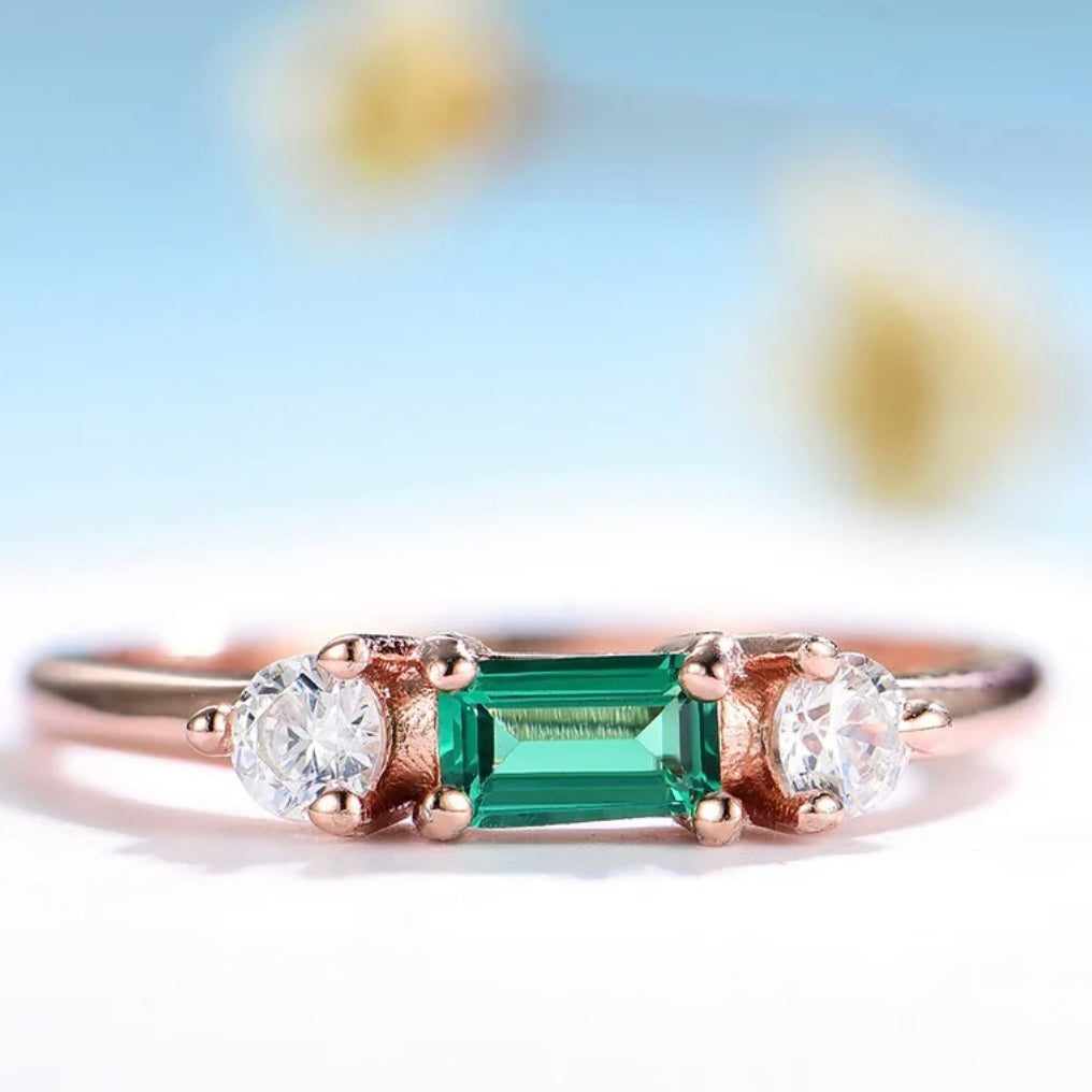 MIA STERLING SILVER EMERALD RING