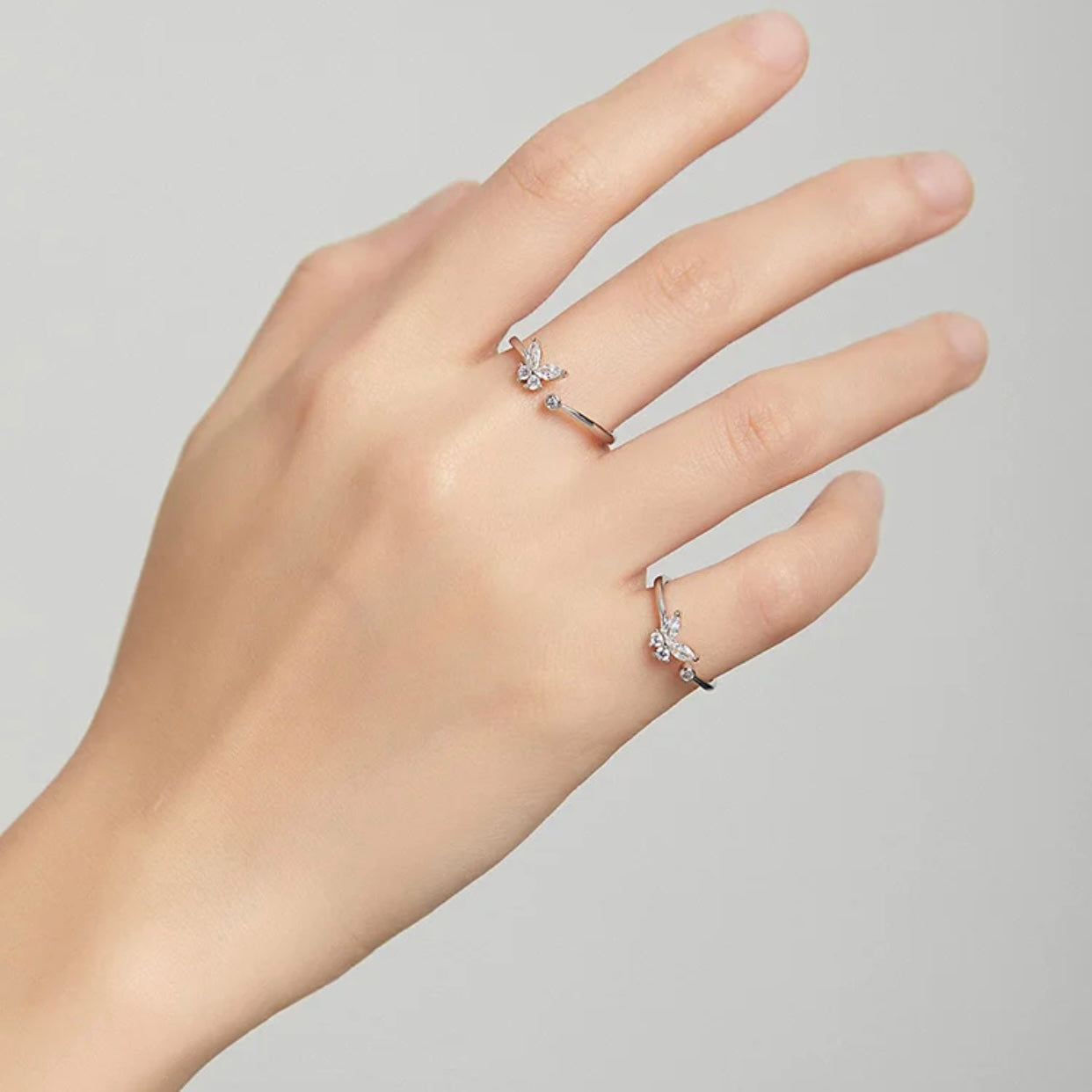 TONSY STERLING SILVER SOLITAIRE BUTTERFLY RING