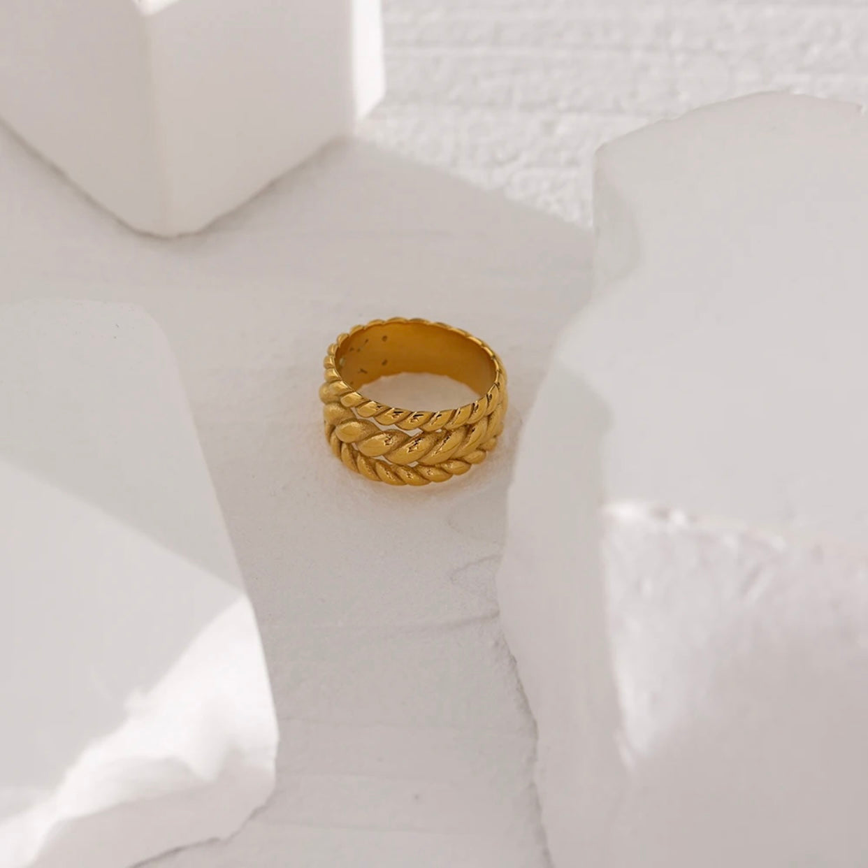 NADIA LINK CHAIN RING