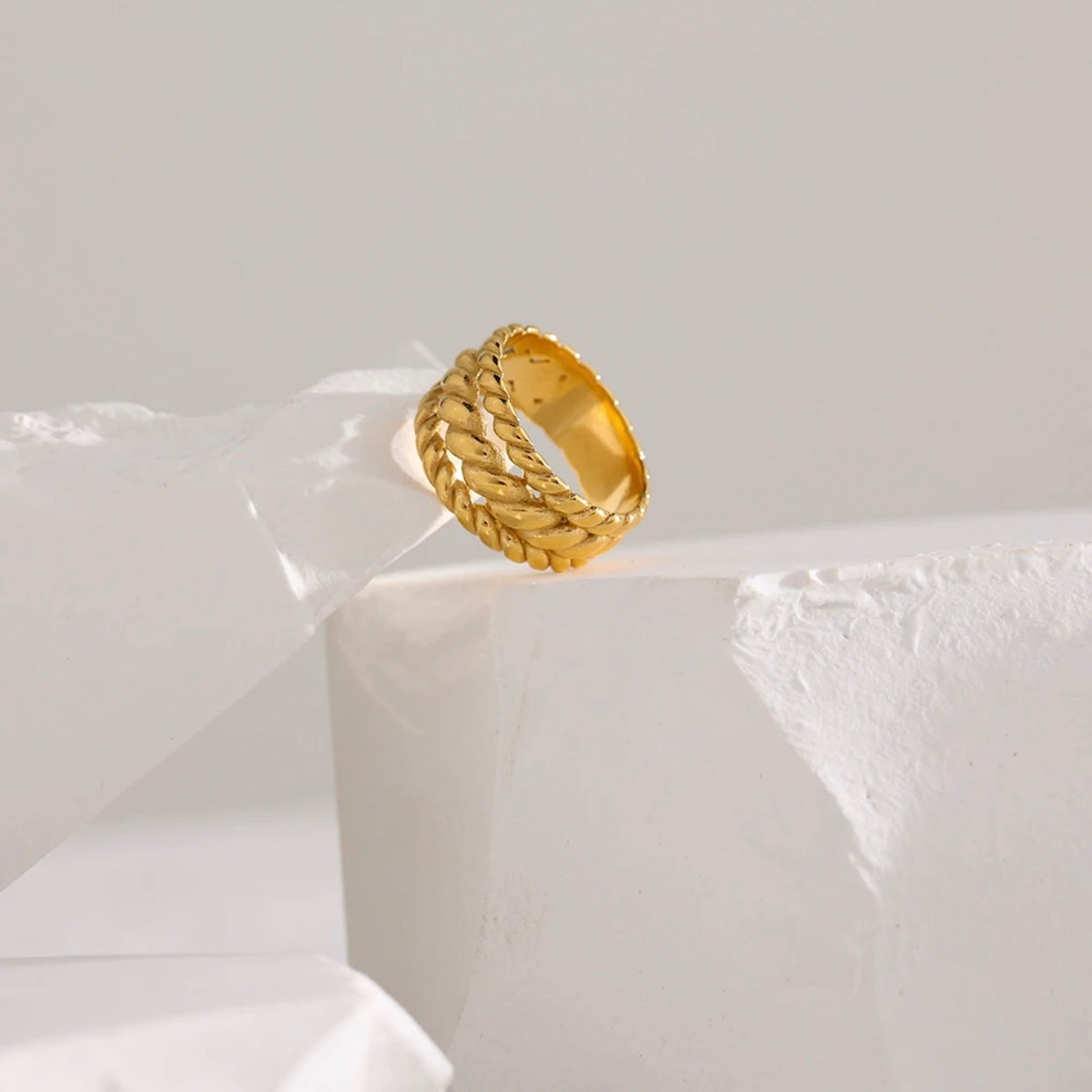 NADIA LINK CHAIN RING