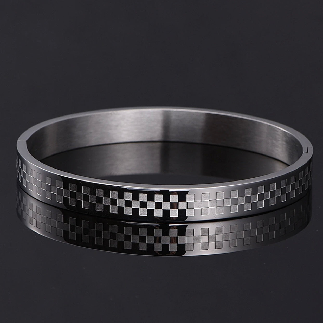 GIOVANI CUFF BRACELET