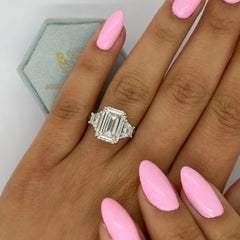 5CT BAGUETTE CUT WHITE GOLD DIAMOND RING