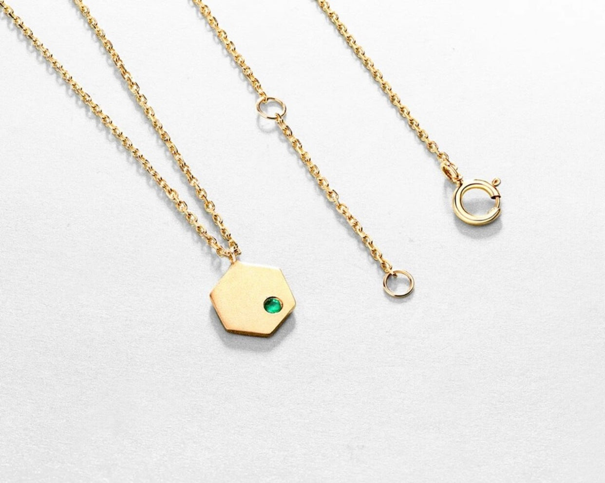 KENDRA GOLD HEXAGON EMERALD NECKLACE
