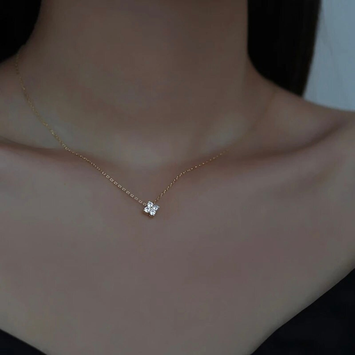 ROXY STERLING SILVER CLOVER PENDENT NECKLACE