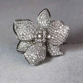 OLIVIA BLING FLOWER RING