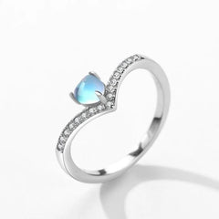 RITA STERLING SILVER HEART MOONSTONE RING