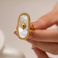 RAELYNN ANTIQUE NATUAL STONE RING