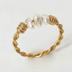 BASILLA TWISTED FRESHWATER PEARL RING