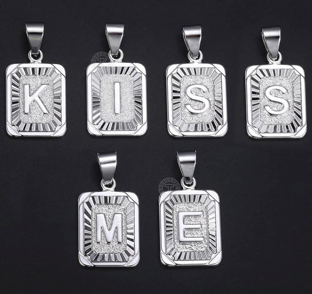 STEFANIA INITIAL NECKLACE