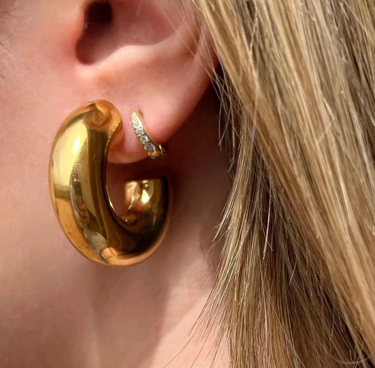 SIENNA SMALL CHUNKY HOOP EARRINGS