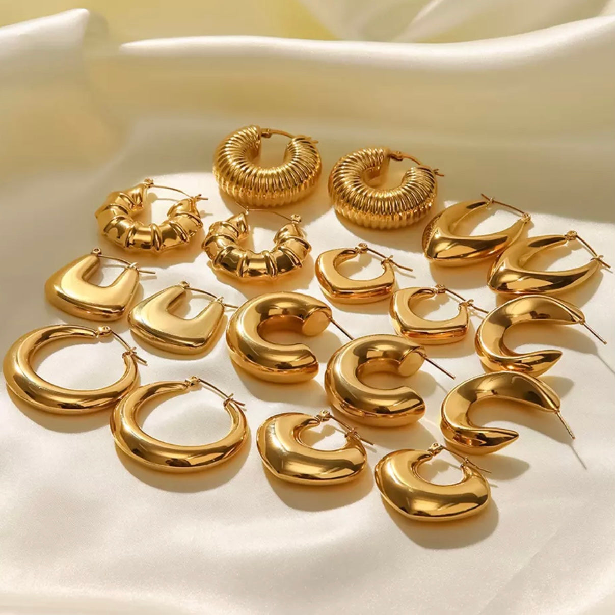 SIENNA SMALL CHUNKY HOOP EARRINGS