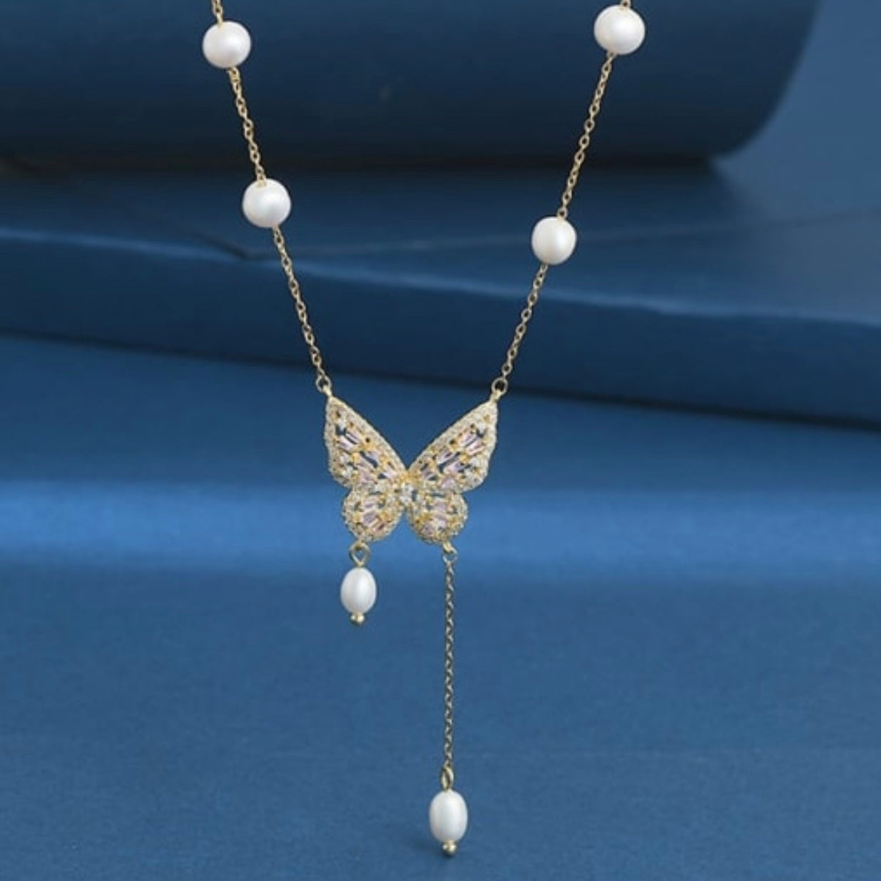 CHIARA BUTTERFLY LARIAT NECKLACE
