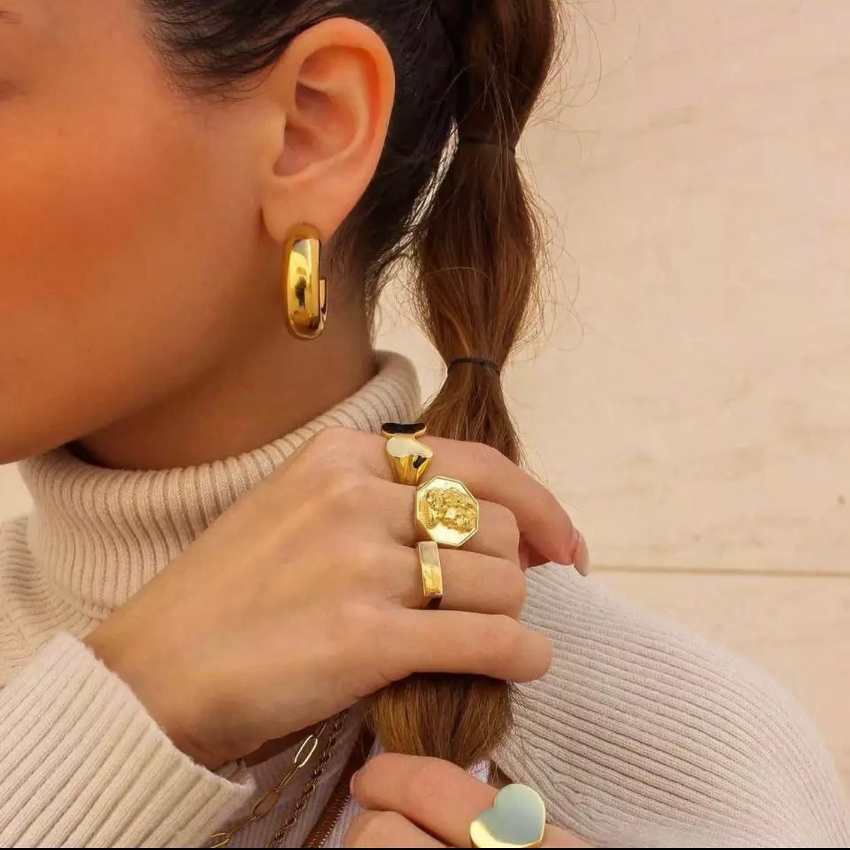 SIENNA SMALL CHUNKY HOOP EARRINGS