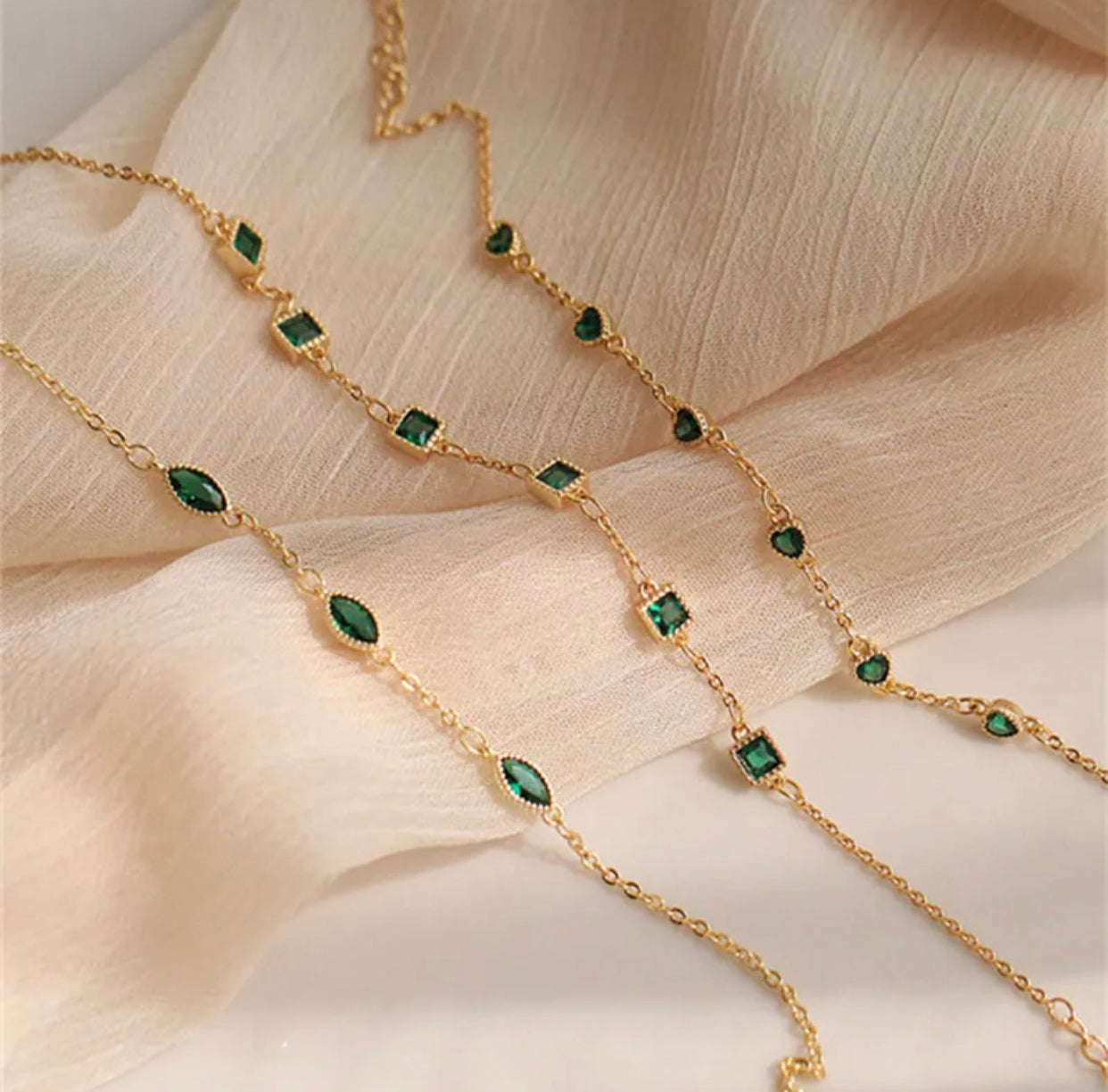 TRINITY STERLING SILVER EMERALD LINK BRACELET