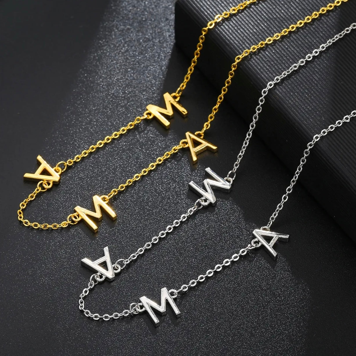 MELANIA MAMA NECKLACE