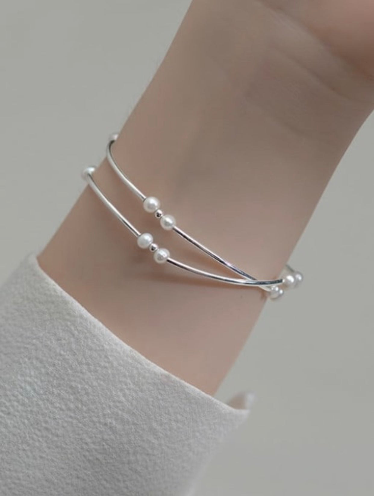 ELYSE STERLING SILVER PEARL BANGLE BRACELET