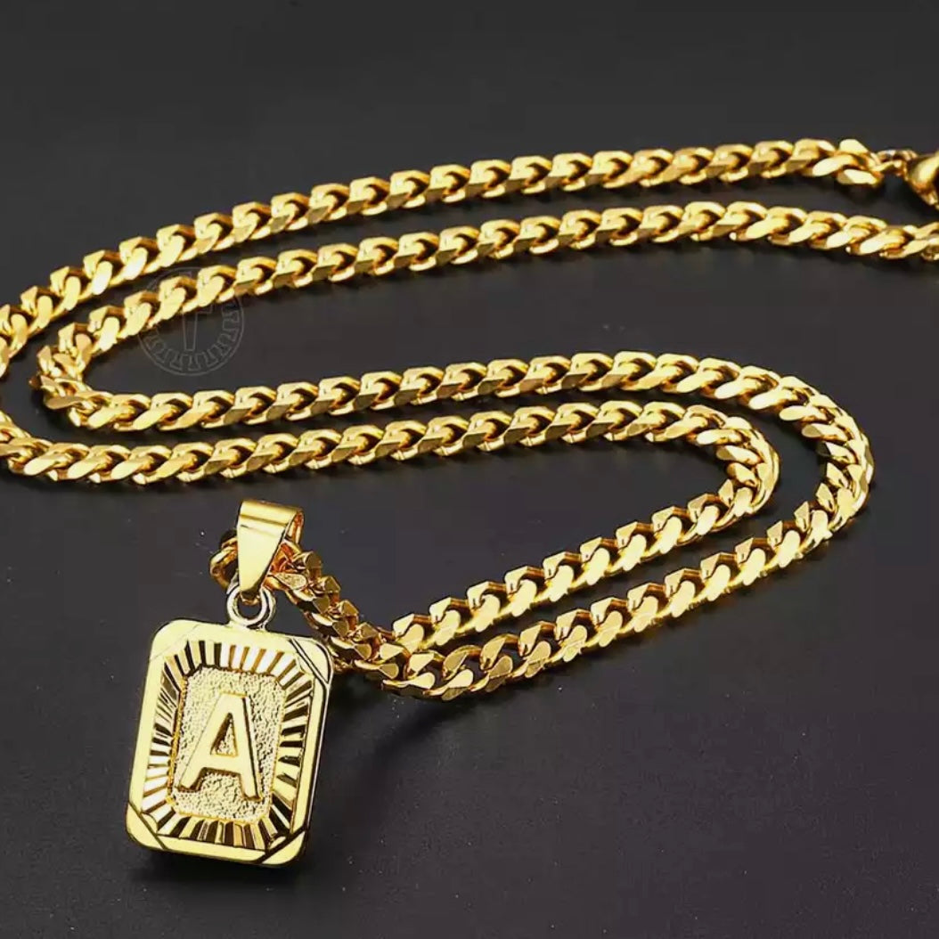 STEFANIA INITIAL NECKLACE