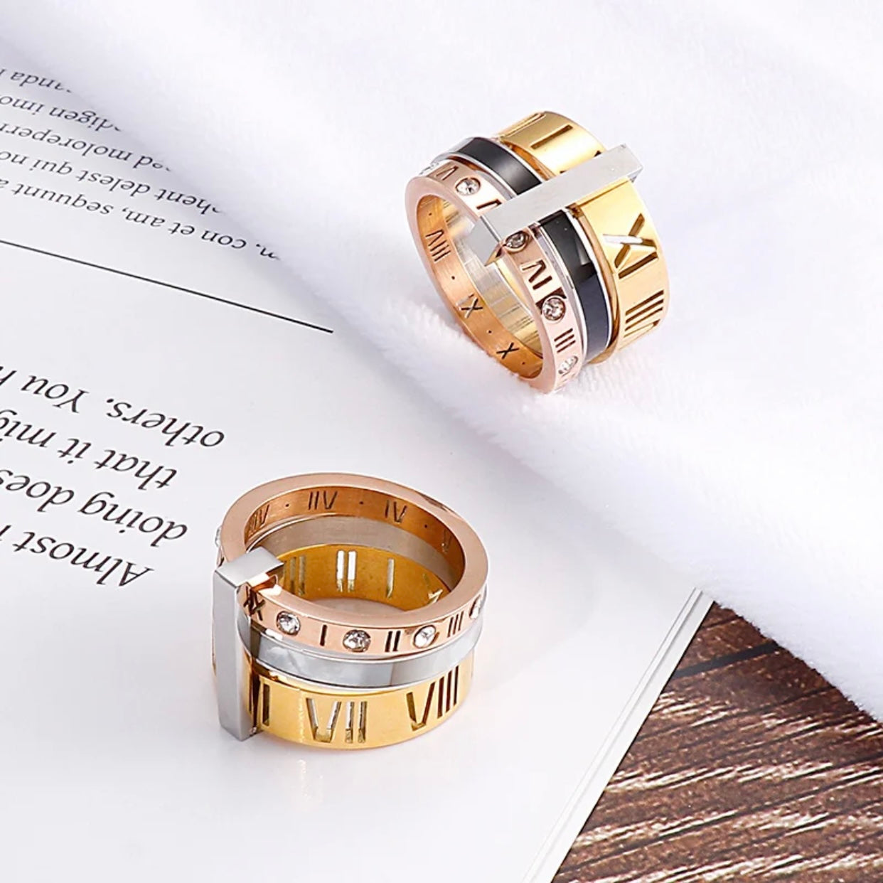 KORE  ROMAN NUMERAL STACKABLE RING
