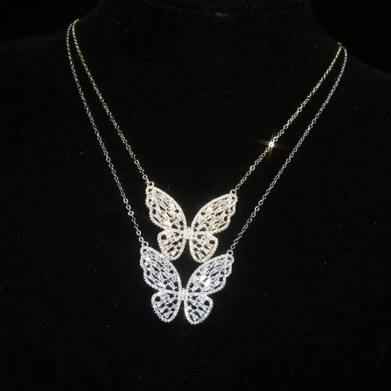 ALLESSANDRA STERLING SILVER LARGE BLING BUTTERFLY NECKLACE