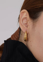 AMBRA CROISSANT SMOOTH SMALL HOOP EARRINGS